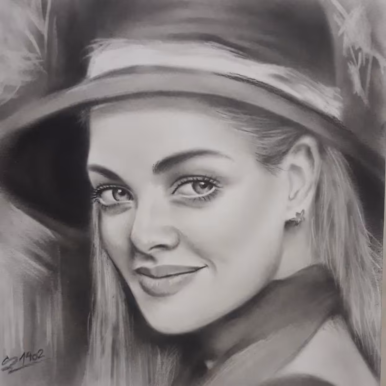 نقاشی سیاه قلم چهره(سبک رئال) 