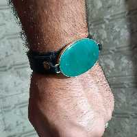 دستبند برنجی . عقیق سبز درجه یک. خراسانی،بند چرمی . امکان سفارش مجدد در رنگها ابعاد واذکار مختلف