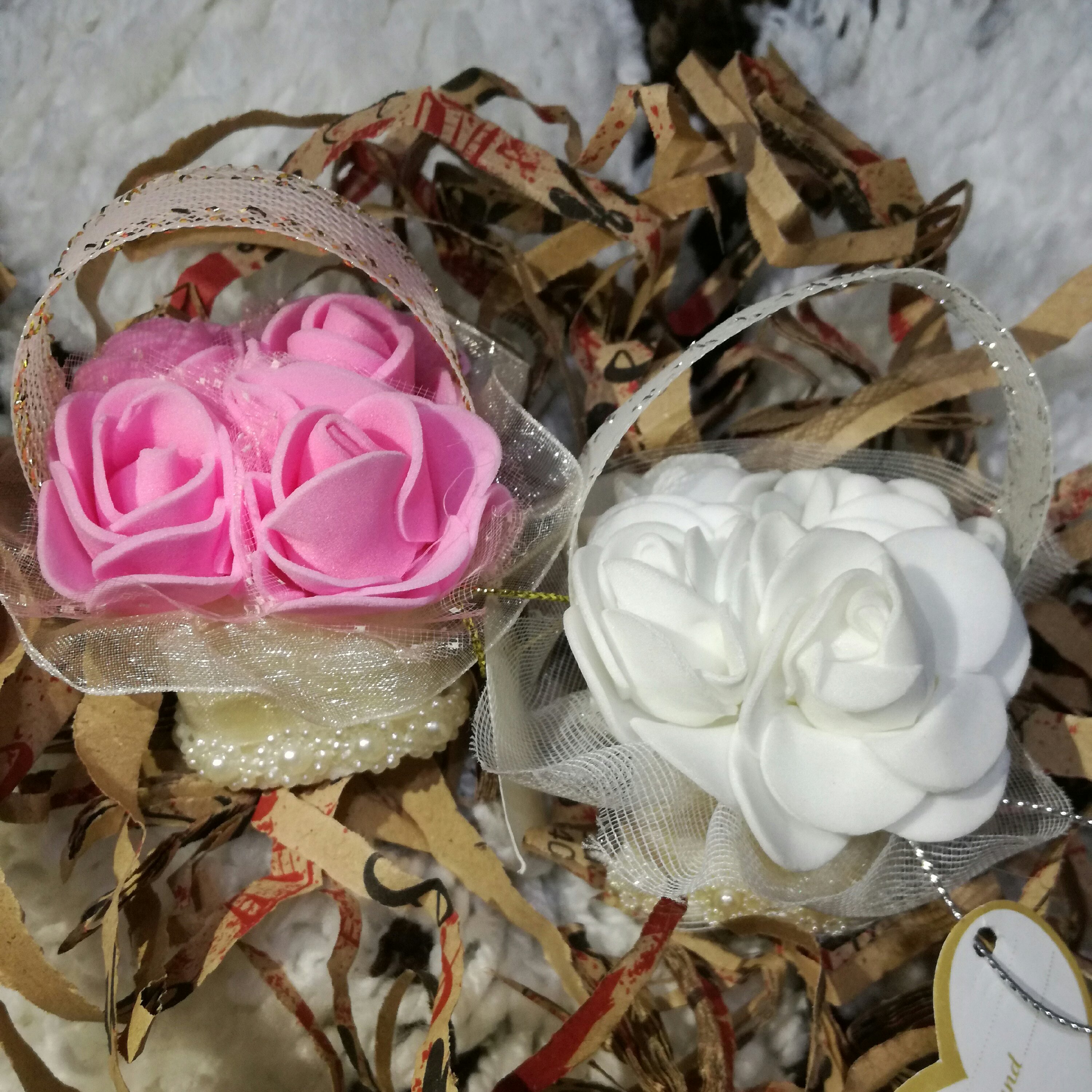 گیفت عقد عروسی