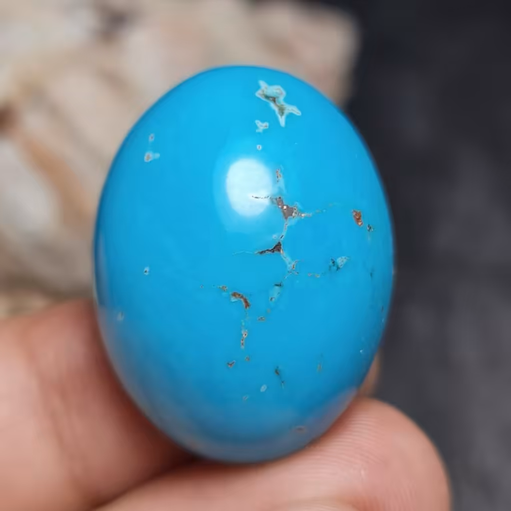  نگین درشت فوق العاده زیبای سنگ فیروزه مغز خوش رنگ وارداتی اصل معدنی
کد  27283
