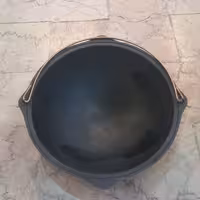 قازن چدنی اصلی 10لیتری دسته دار (دیگ چدنی سنگین)