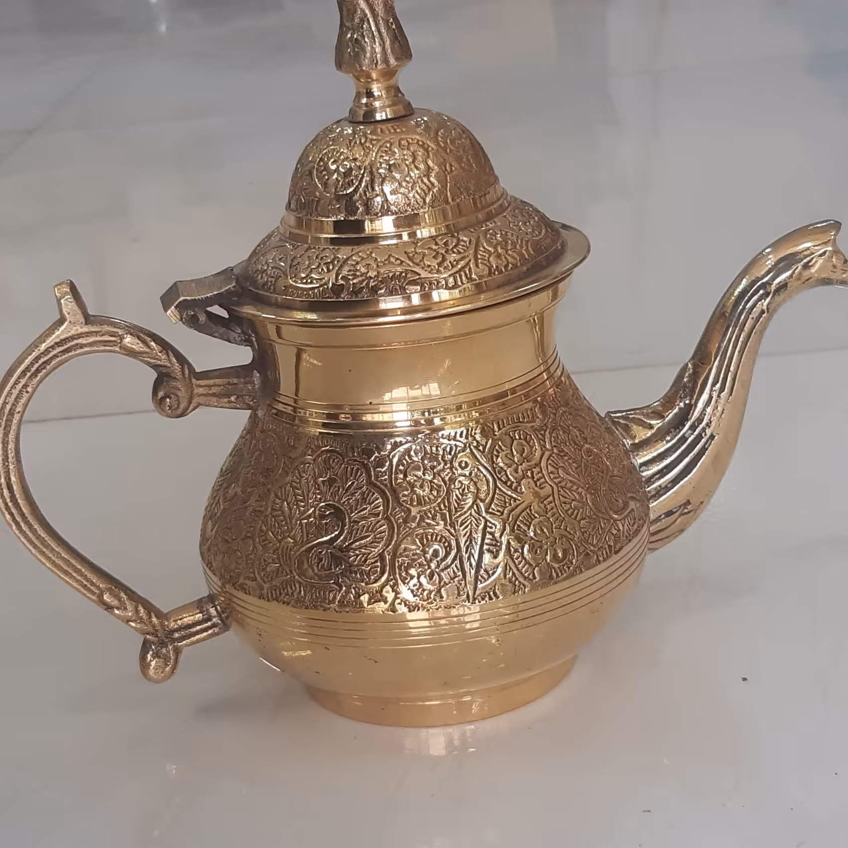 قوری برنجی..