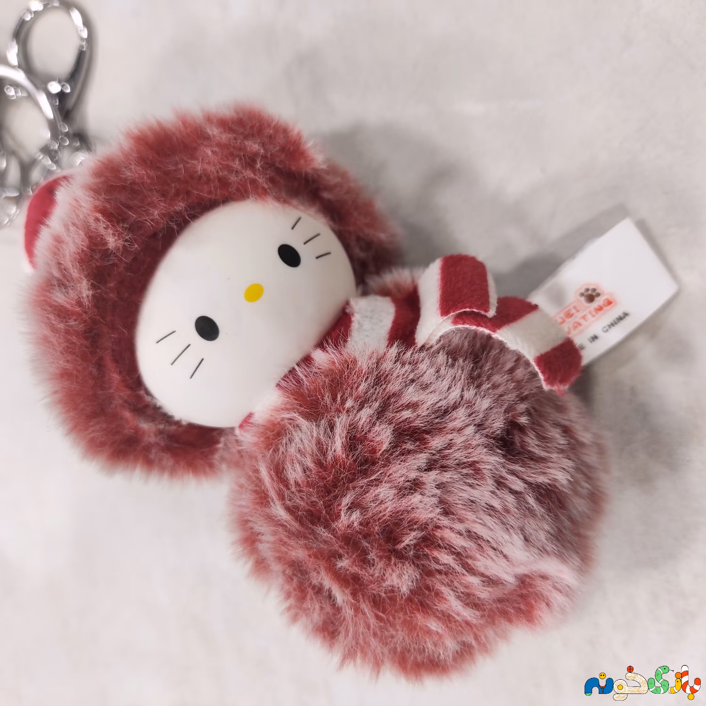 جاسوئیچی و آویز  پاندا کلاه دار پشمالو وارداتی ارتفاع 10 سانت 