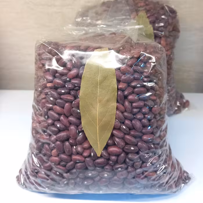 لوبیا قرمز  پاک شده و پزا  بسته 1 کیلویی ، عطاری طبیب ، طب سنتی ، حبوبات ، خشکبار ، رشت