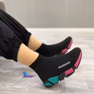 کفش اسپرت میانه ساقدار بالنسیگا مشکی