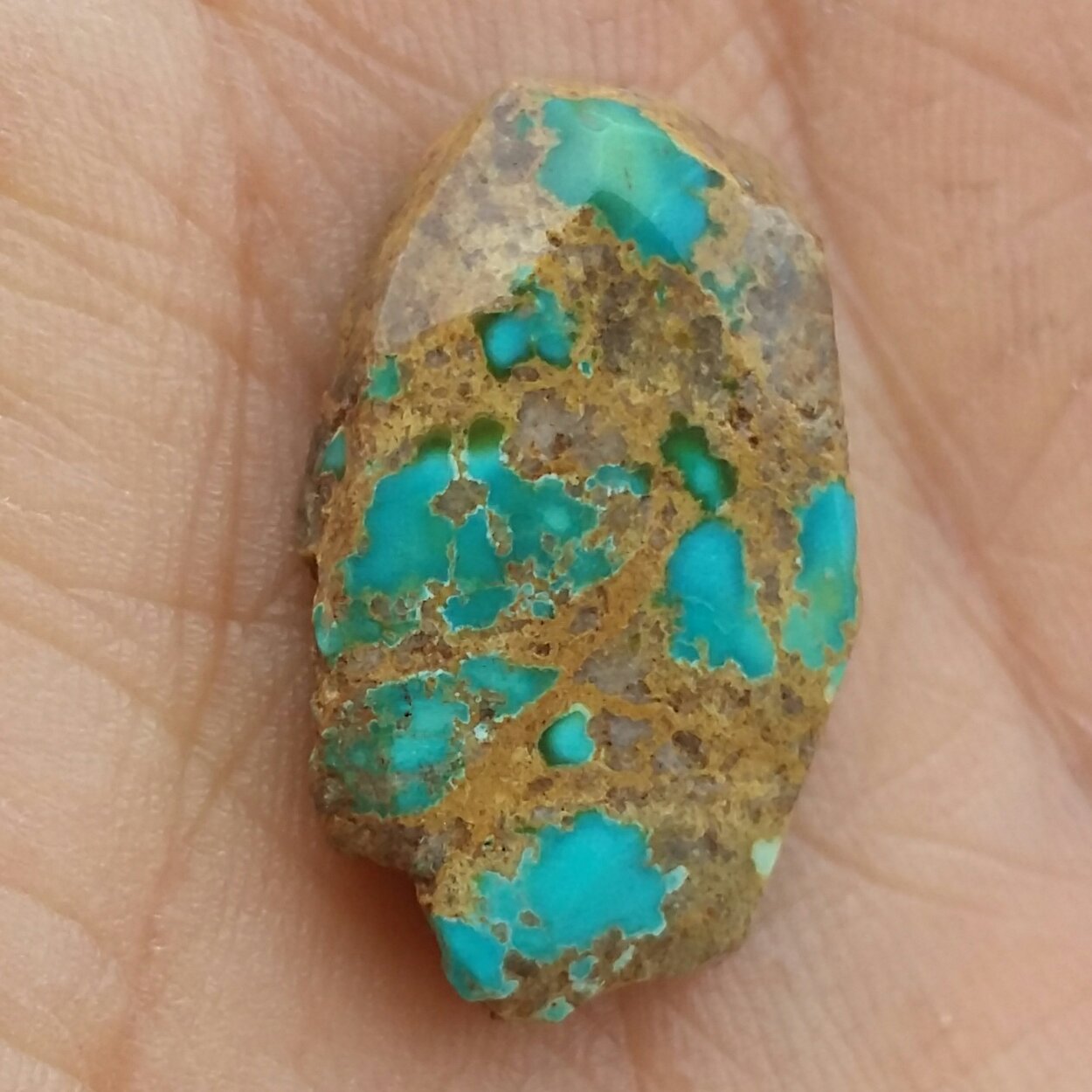 اسلایس سنگ راف فیروزه سبز آبی اصل نیشابور صد در صد طبیعی شااااهکار خلقت
مناسب جهت دکوراسیون و ساخت نگین