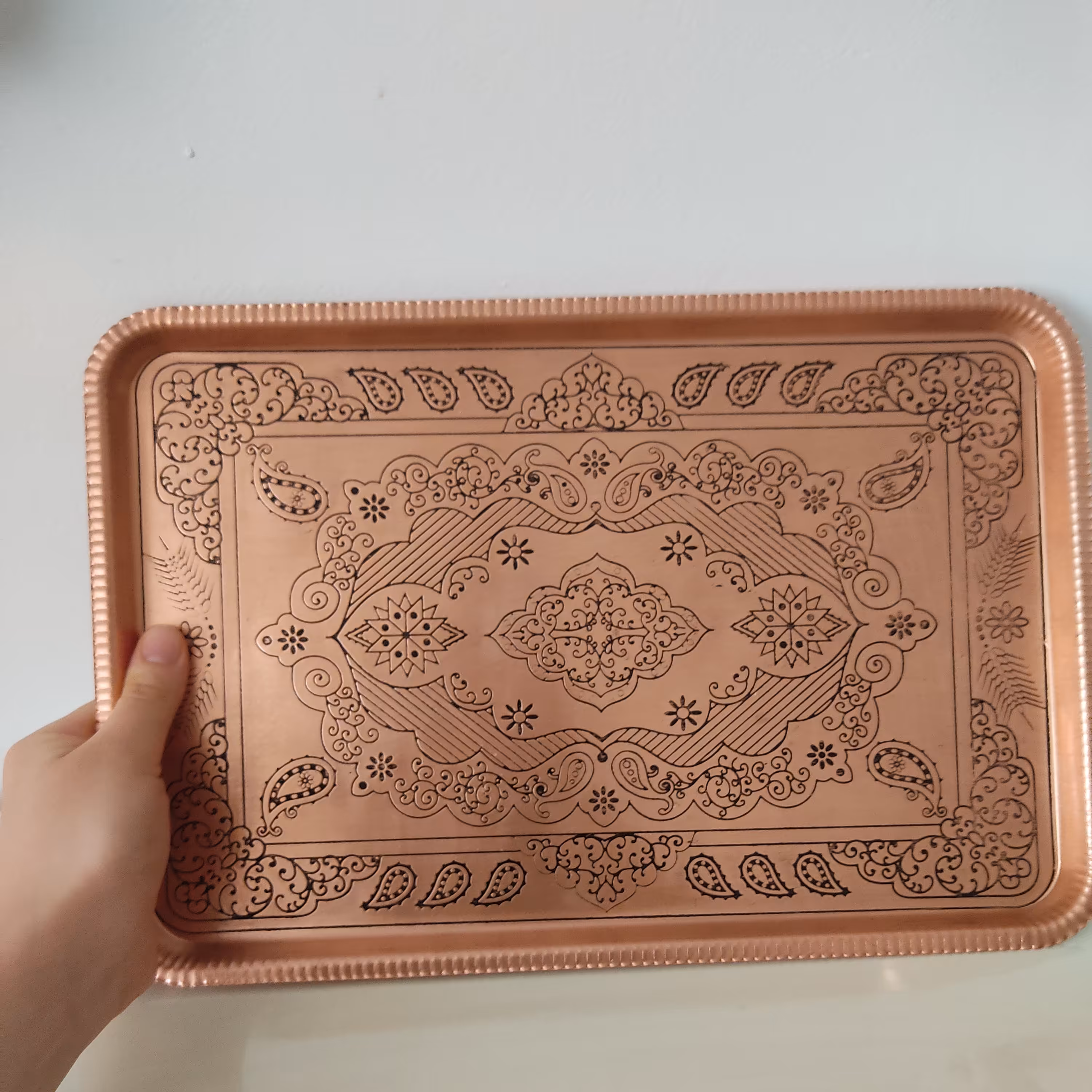 سینی جدید مستطیلی سایزبزرگ مسی طرح قلم نانو شده در  چهار سایزه ارسال رایگان