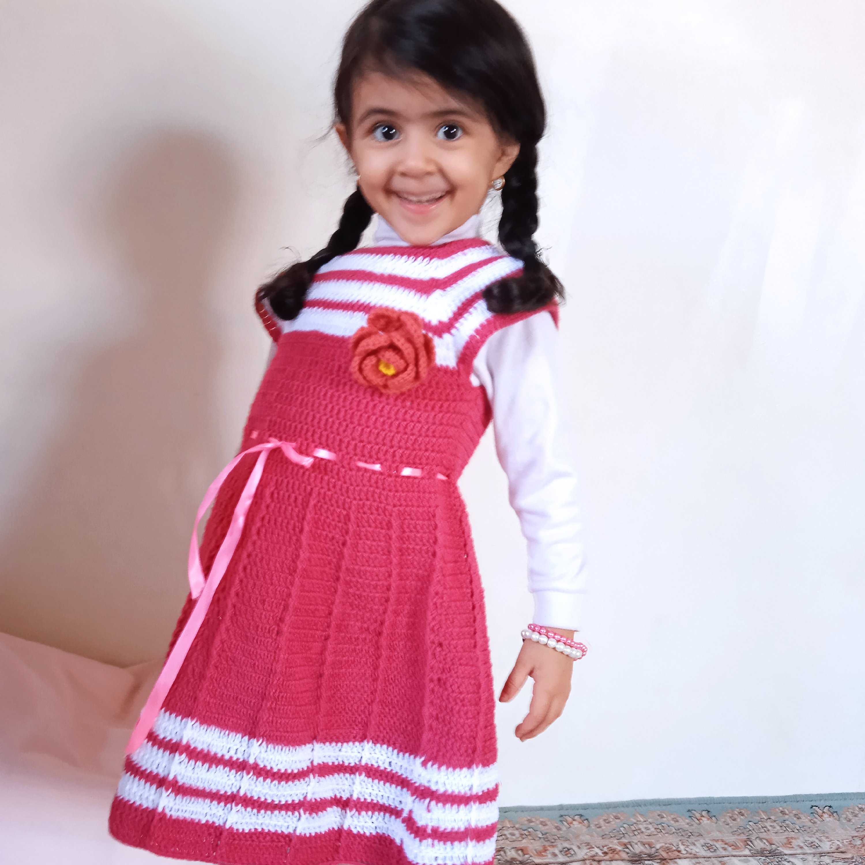 ست سارافون و کلاه قلاب بافی