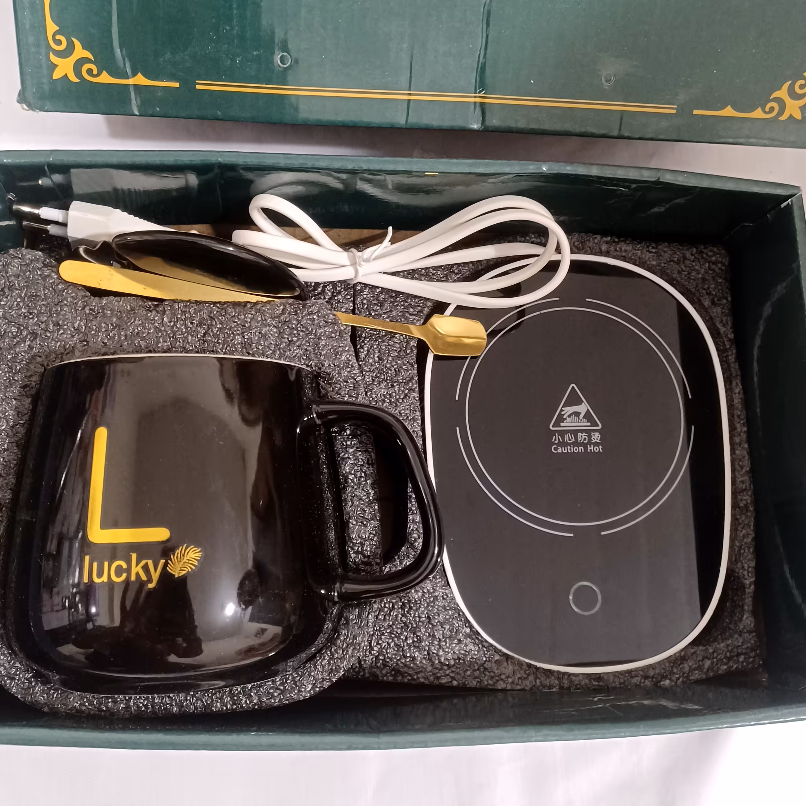 ماگ حرارتی دارای جعبه کادویی رنگ مشکی زیبا و شیک ارسال رایگان