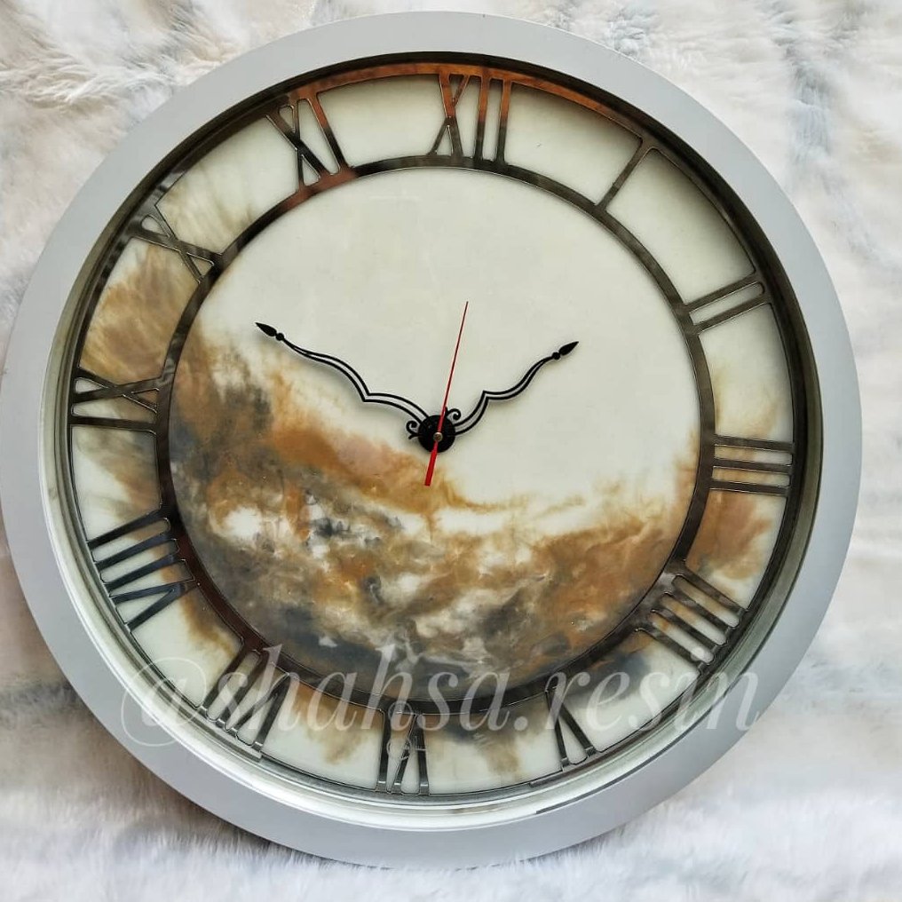 ساعت دیواری مدل ابری