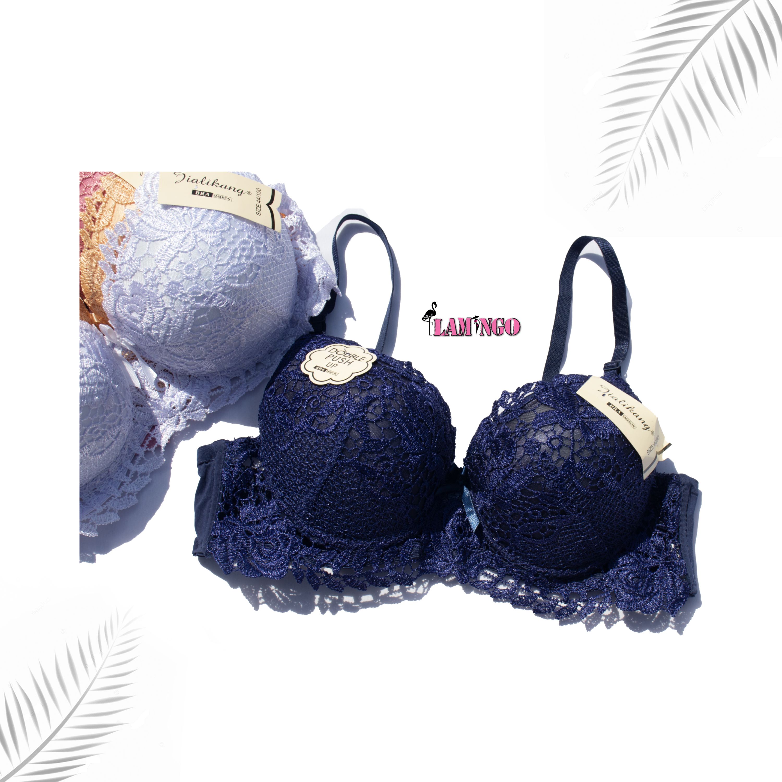 سوتین اسفنجی سایز استاندارد تمام دانتل با کیفیت بسیار عالی و رنگبندی زیبا سینه را پوش اپ میکند