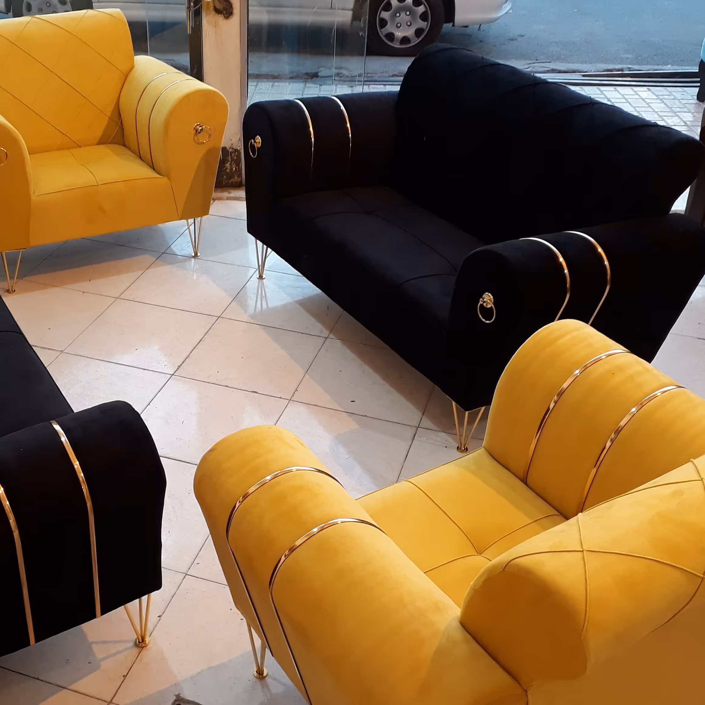 مبل اسکارلت نازلی 