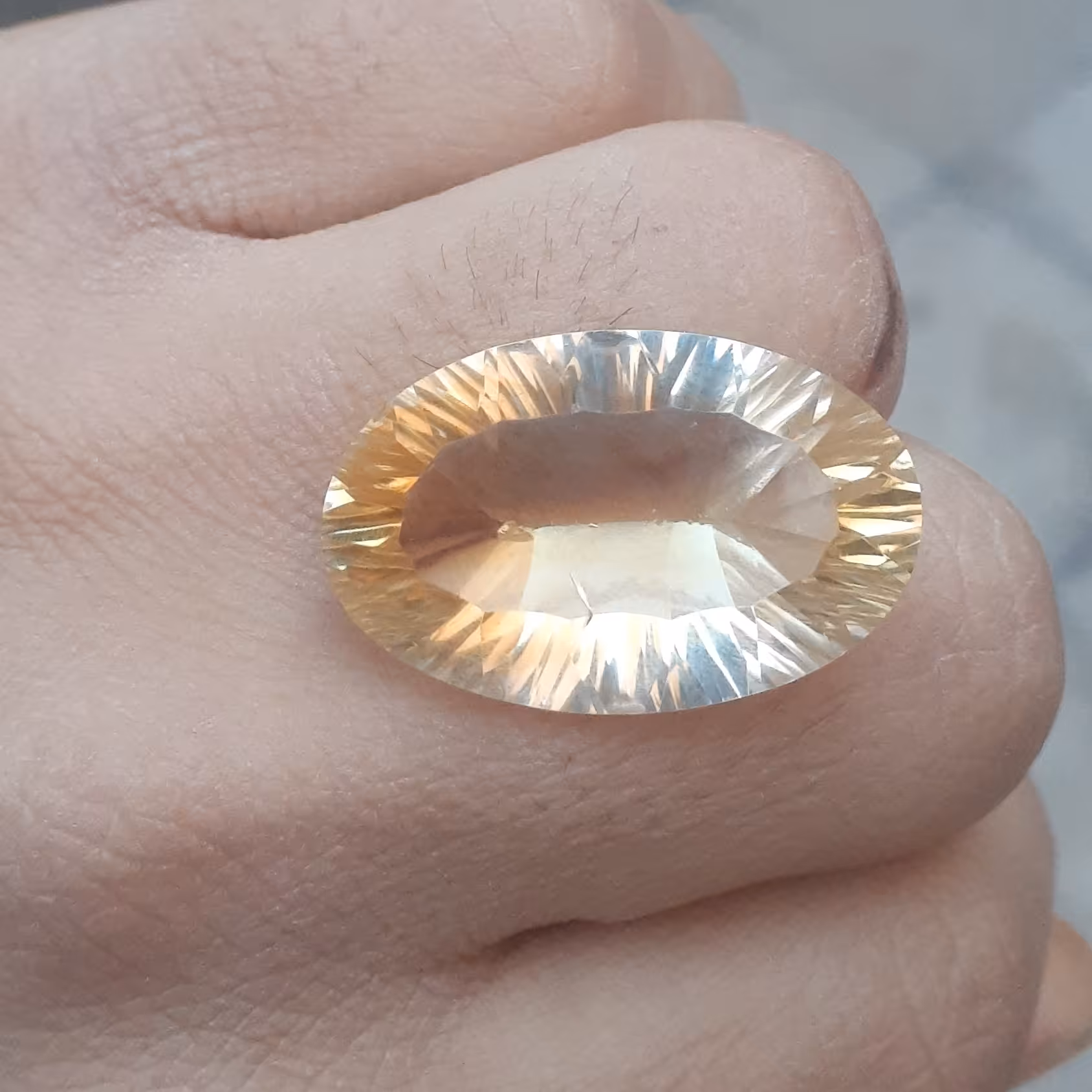 سیترین درجه یک نگین وارداتی تراش لیزری بی نقص خوشرنگ45قیراط