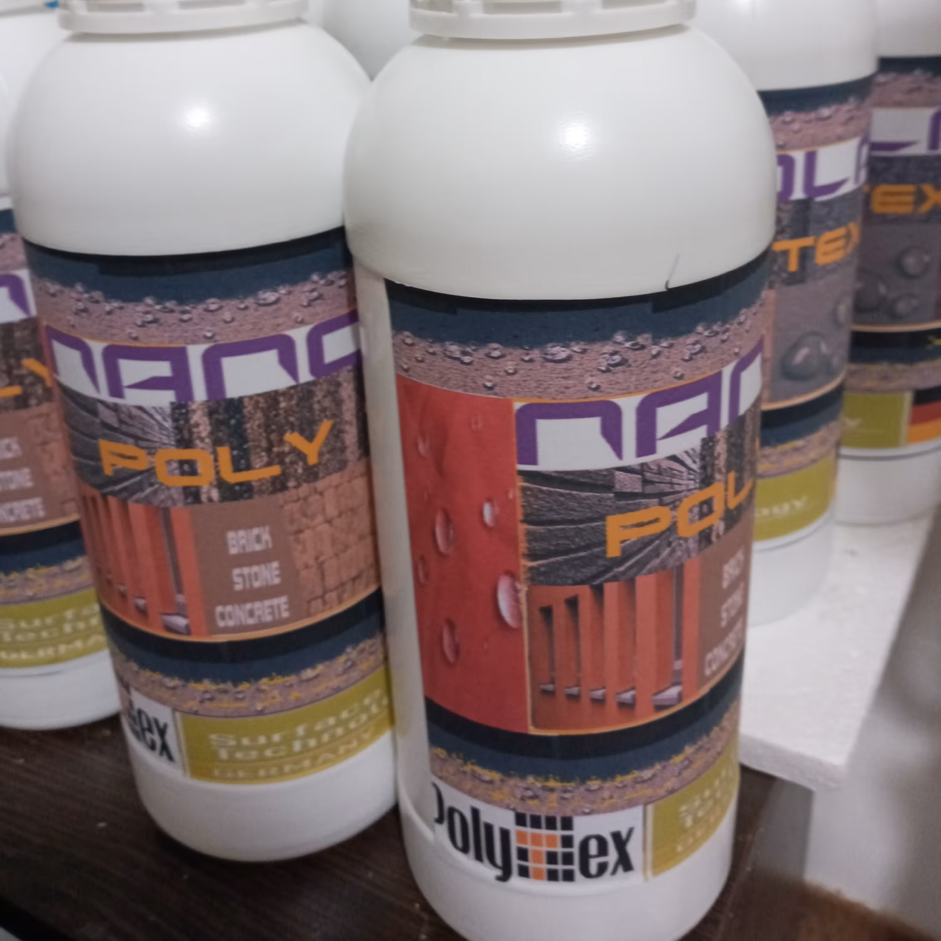 رزین نانو لمینت سنگ های طبیعی و مصنوعی .آجر  جهت افزایش مقاومت سنگ در مقابل نور خورشید .رطوبت و غیره 