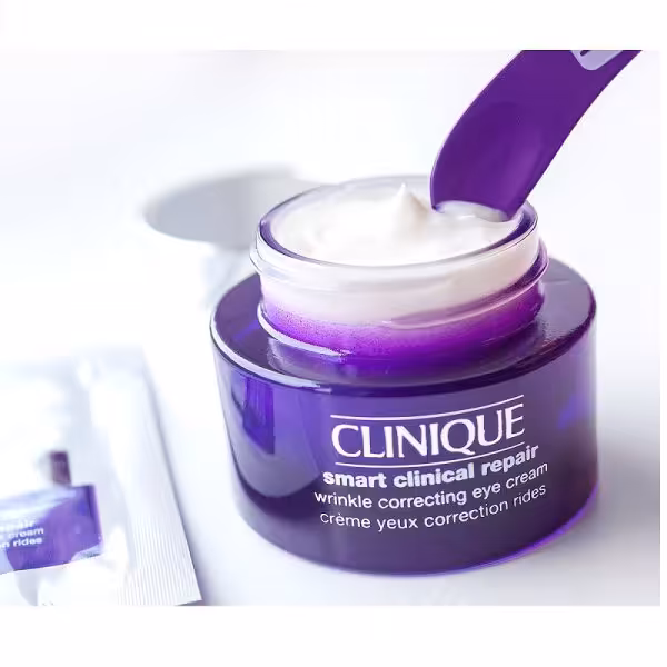 کرم دور چشم کلینیک مدل Smart Clinical Repair حجم 15 میلی لیتر