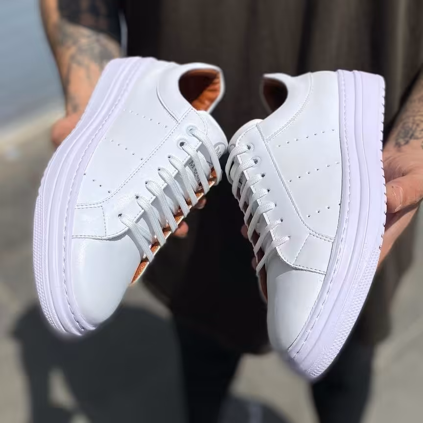 کفش ونس  مردانه  رنگ سفید سایز 40  الی 44 موجود با کفی طبی کد 5412