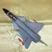 هواپیما جنگی فلزی باطری خور موزیکال