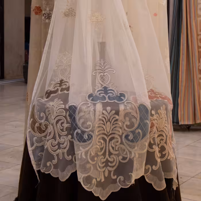 پارچه پرده ای تور گل مخملی قابی فلت ترک در 4 رنگ متنوع (پس کرایه)