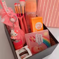 باکس لاکچری و جذاب صورتی دخترانه و زنانه مناسب هدیه تولد سالگرد ماهگرد با ارسال رایگاک