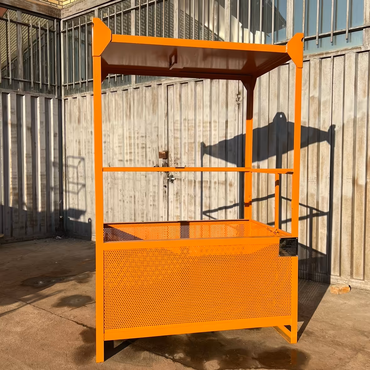 بسکت حمل نفر -سبد حمل افراد