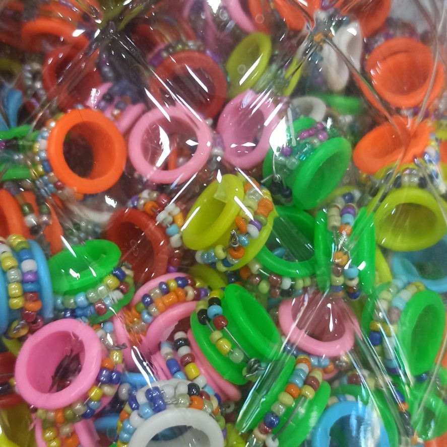 پلاک کبوتر  منجوقی پلاستیکی کد 1  بسته 4 عددی 