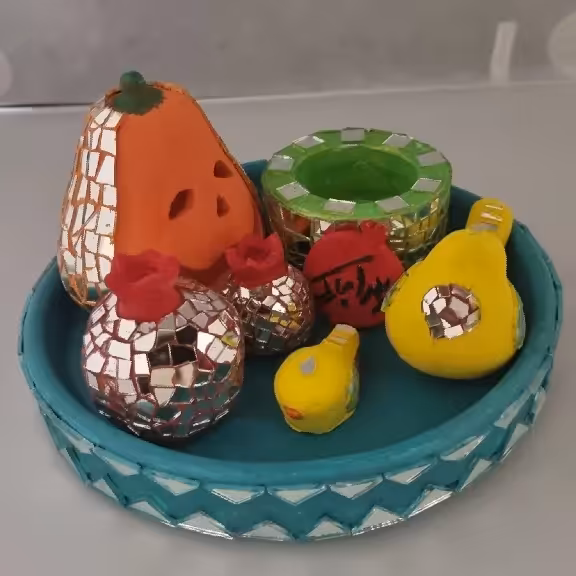 ست سینی آینه کاری (معرق آینه)  سرامیکی هشت تکه ویژه شب یلدا