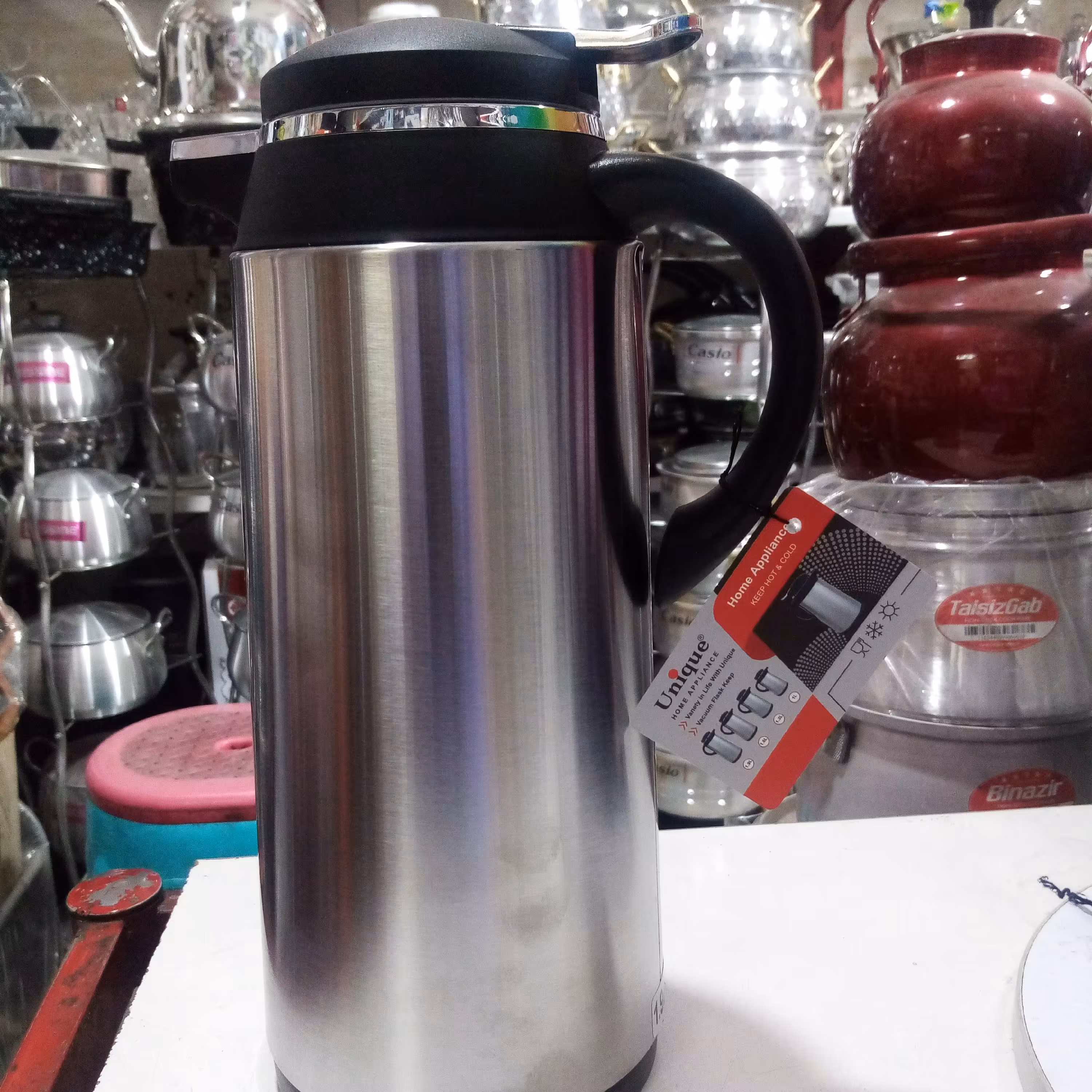 فلاکس یونیک یک و نه لیتری داخل شیشه