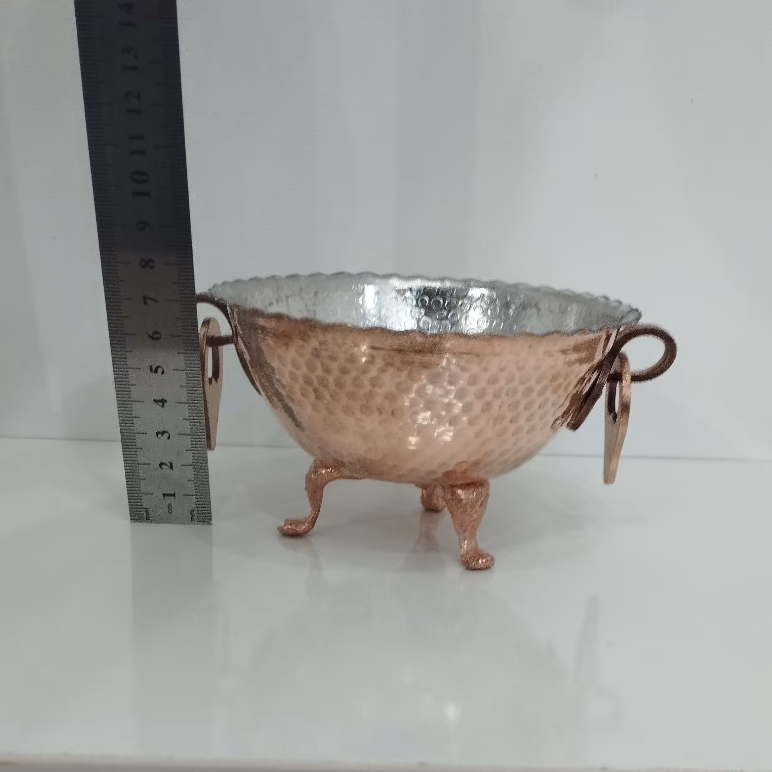 کاسه گوشواره دار