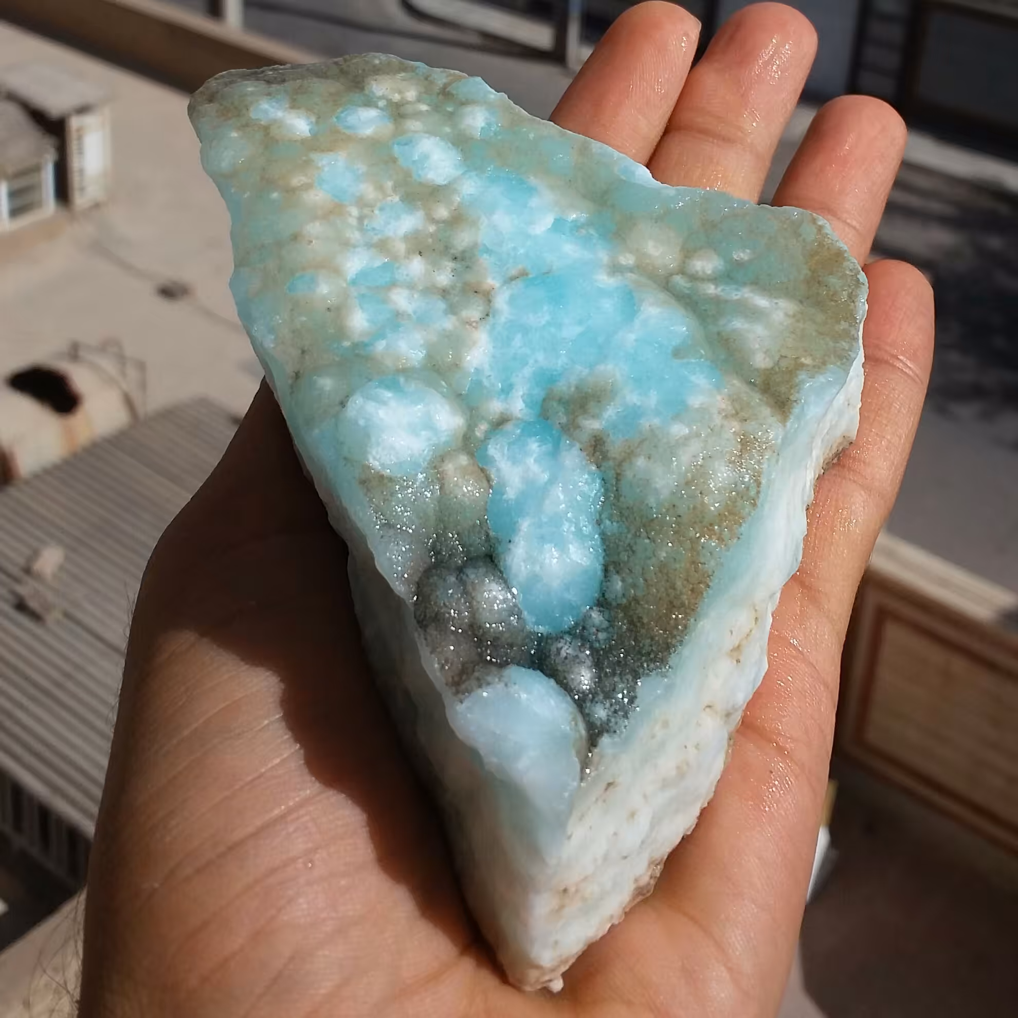 سنگ راف وارداتی آراگونیت آبی نیلی غولپیکر بسیار کمیاب  100 در 100 طبیعی  شاهکار خلقت
با قابلیت ساخت چندین نگین 
کد 10569