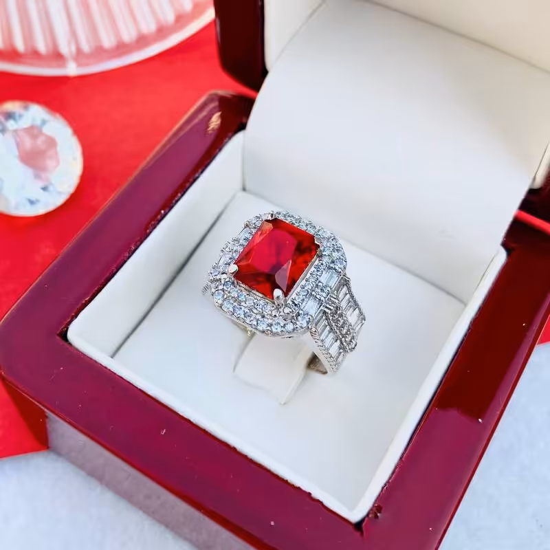 انگشتر نگین قرمز