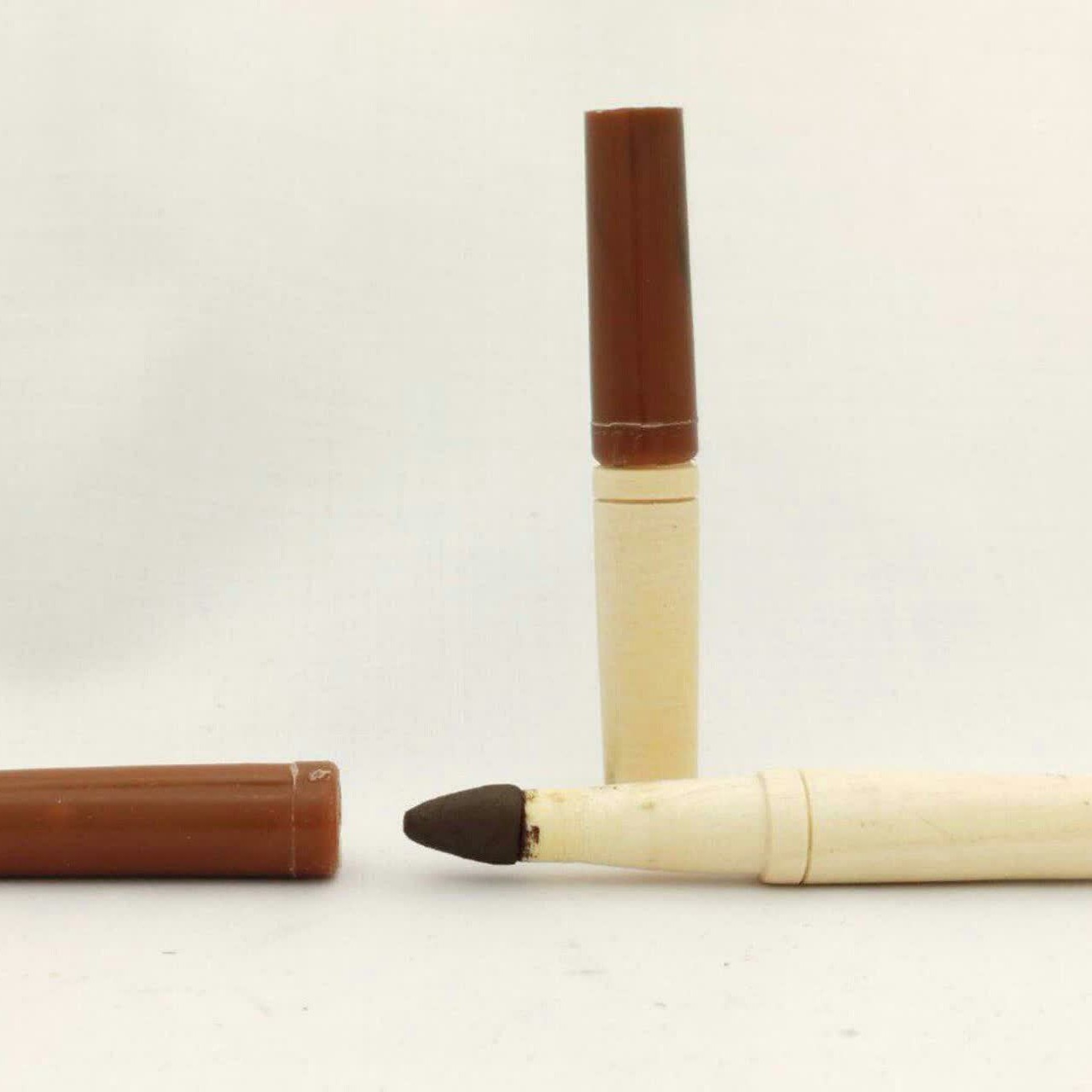 مداد سرمه قهوه ای