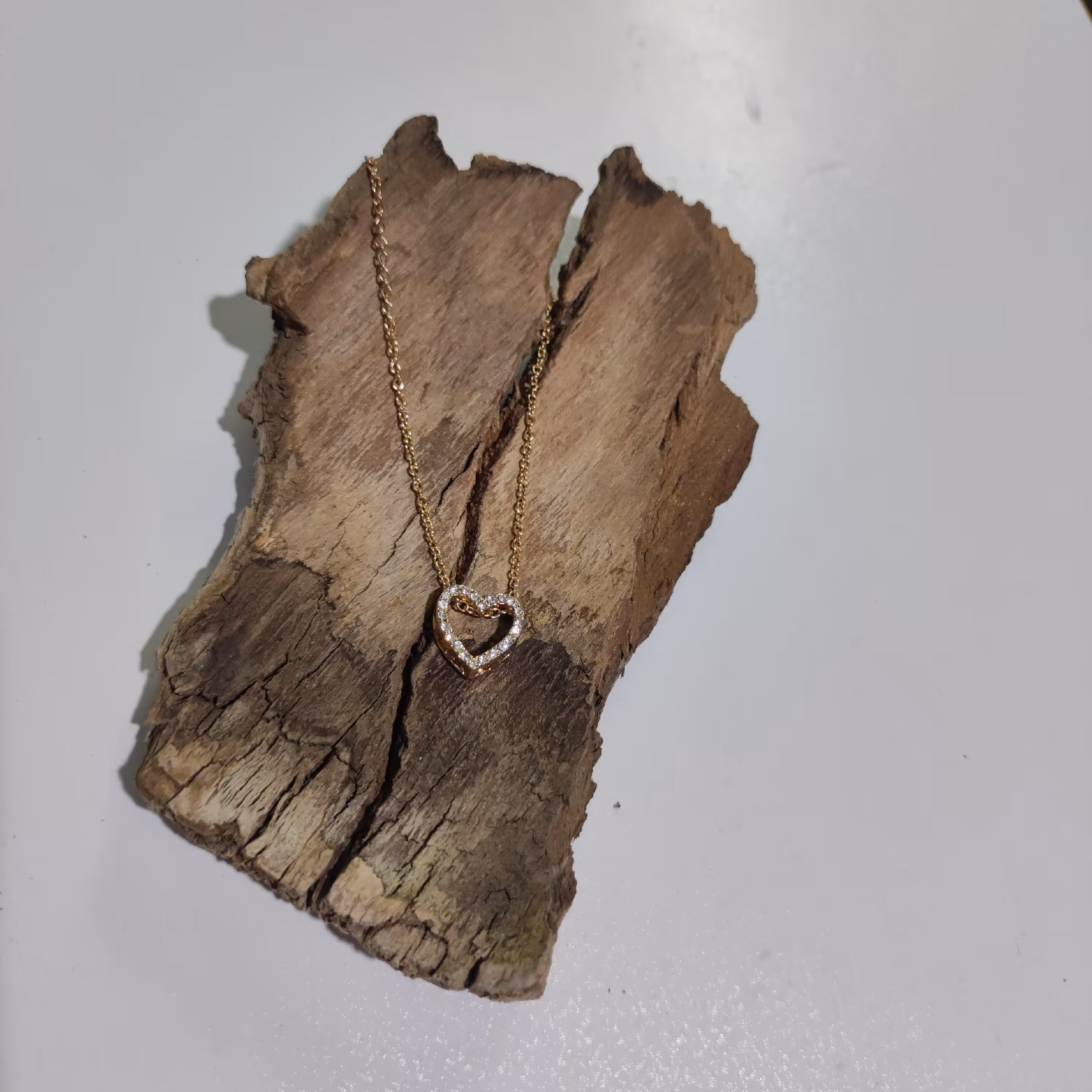 گردنبند شیک و جذاب  کیوت