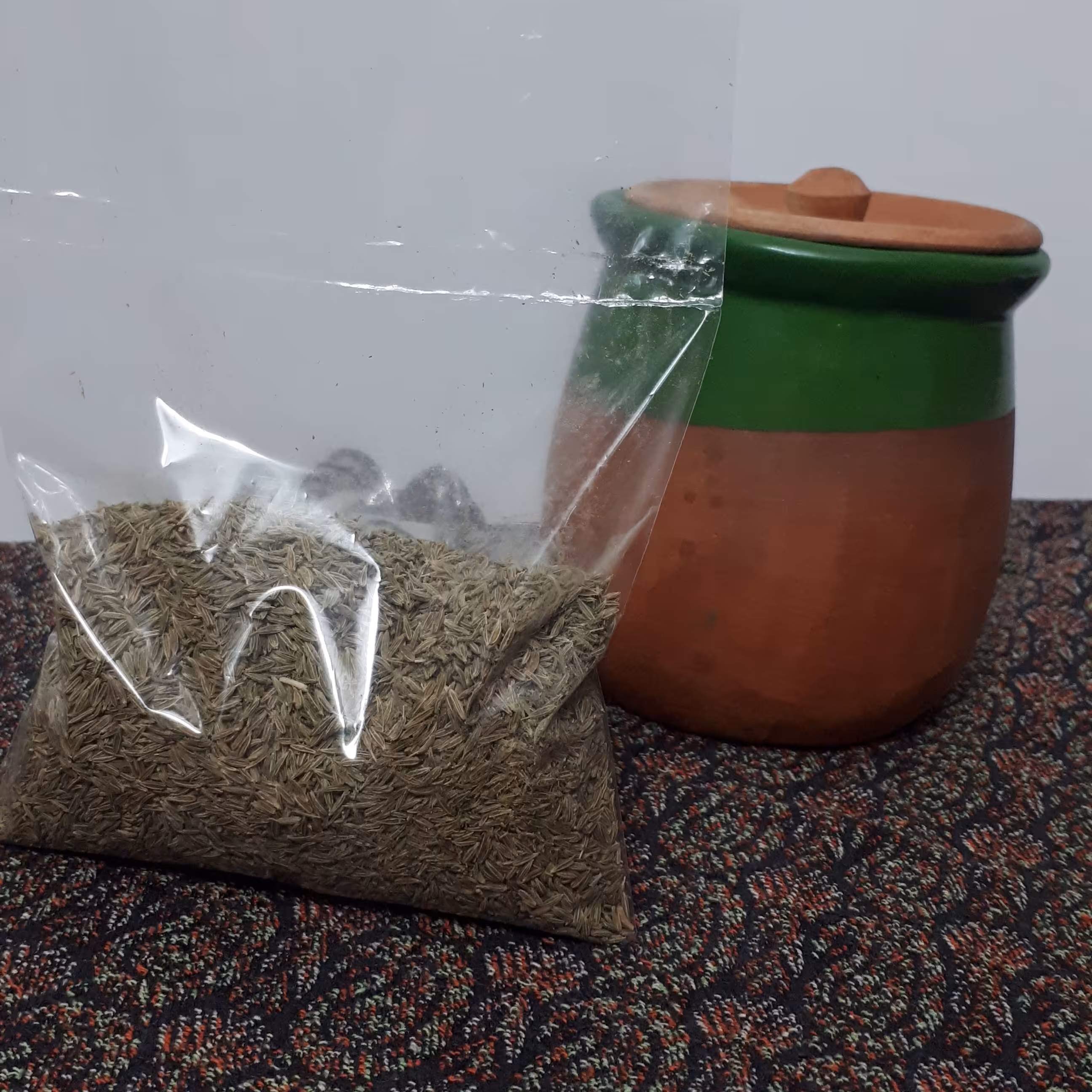 ادویه زیره سبز  با کیفیت
وزن 100 گرمی