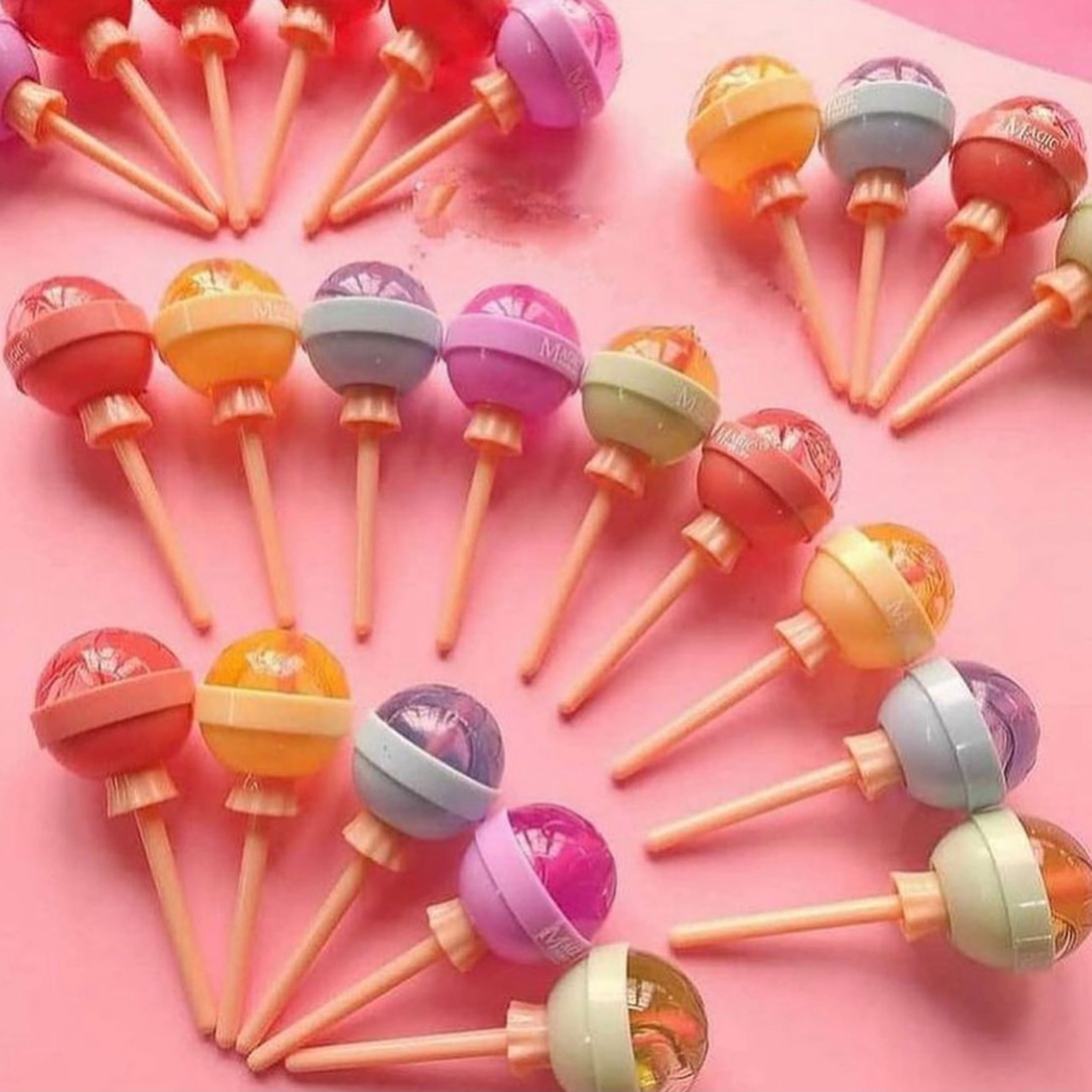 رژ مایع و تینت لب آبنباتی