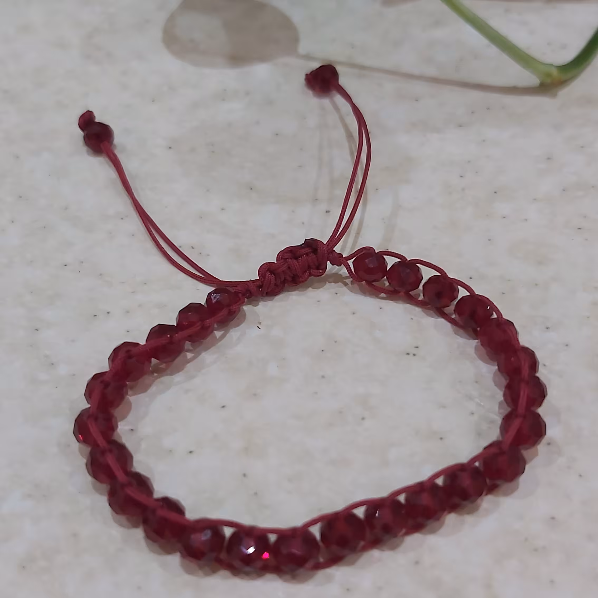 دستبند بافت با مهره کریستالی