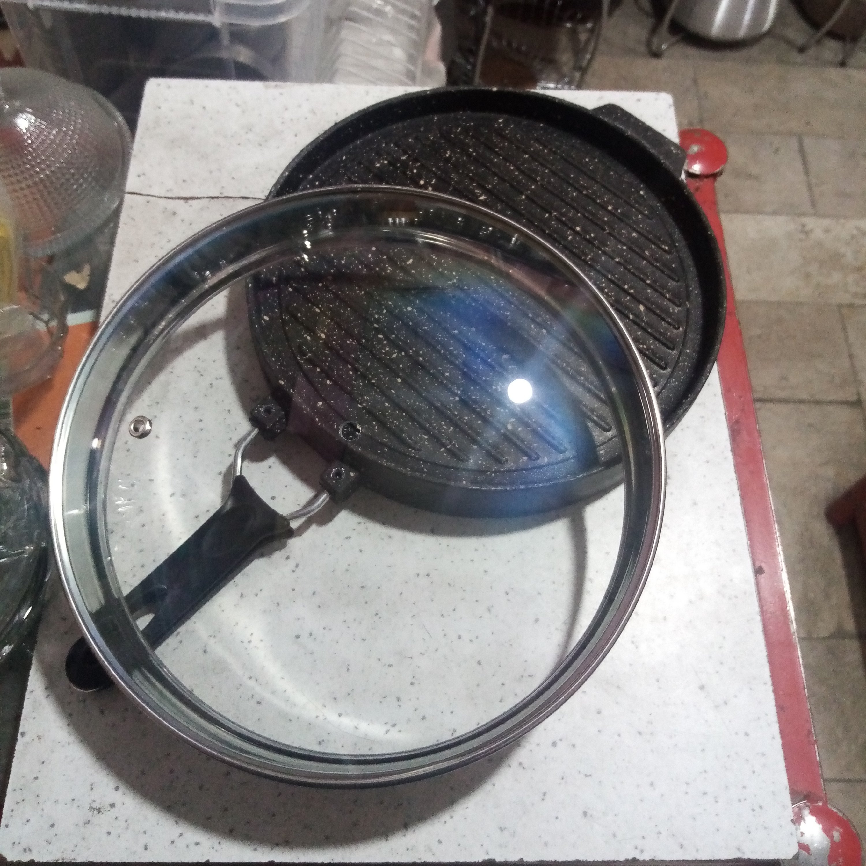 ماهی تابه گریل گرد دسته دار