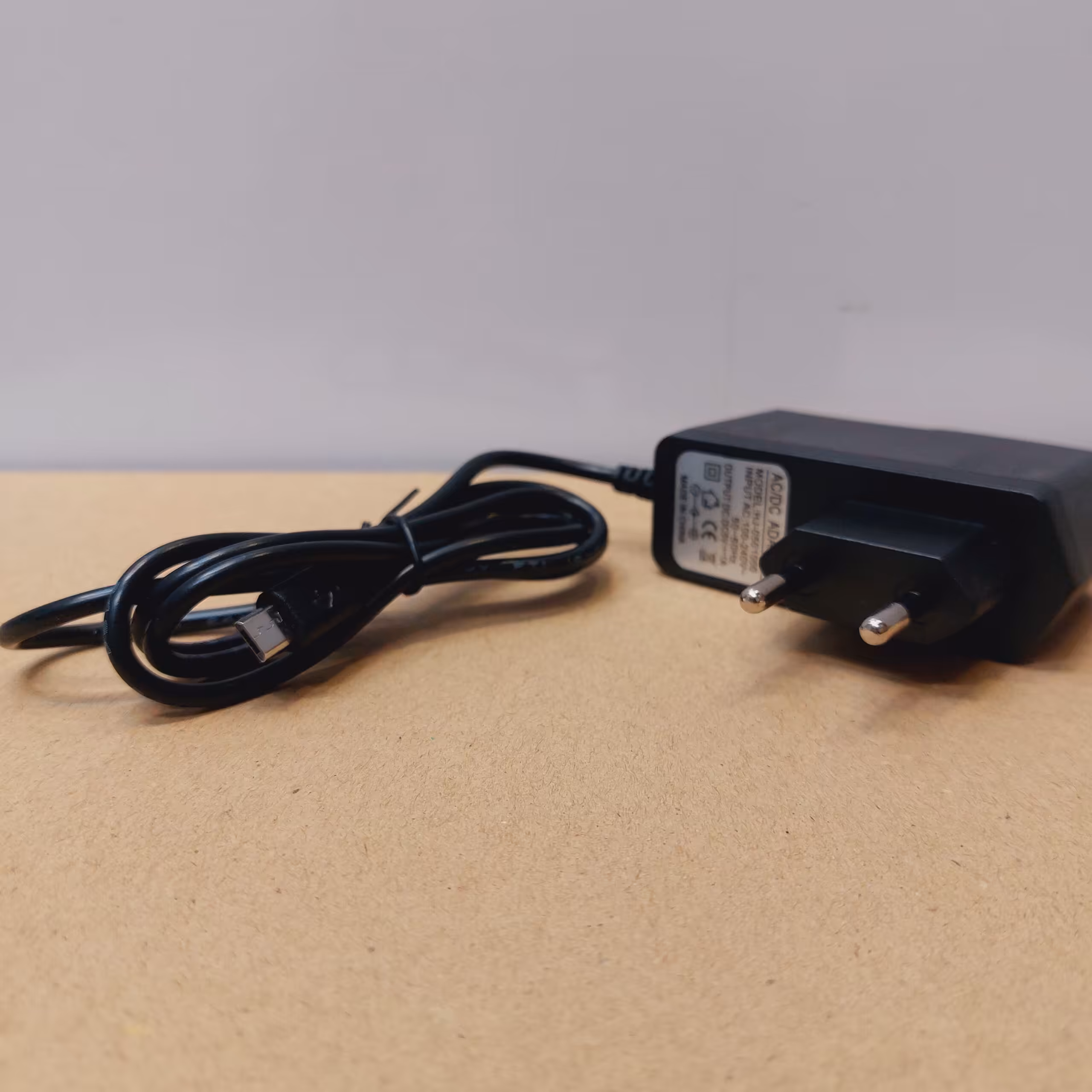 آداپتور مودم  5 ولت 1 آمپر میکروتیک