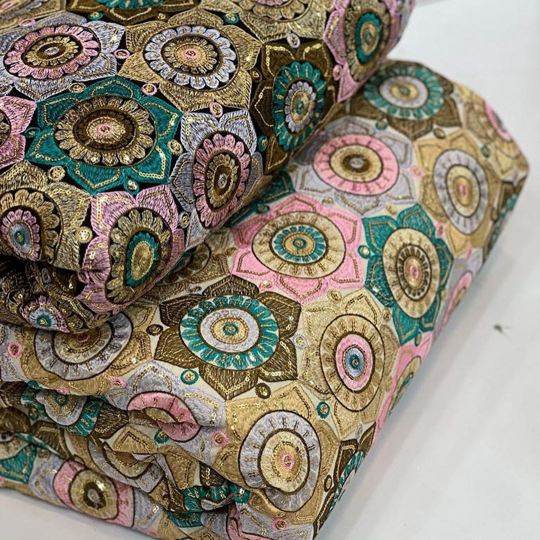 پارچه سوزن دوزی