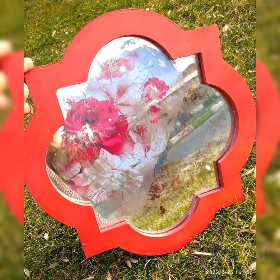 آینه آنتیک با قاب ام دی اف طرح گل، با تکنیک اسید شور