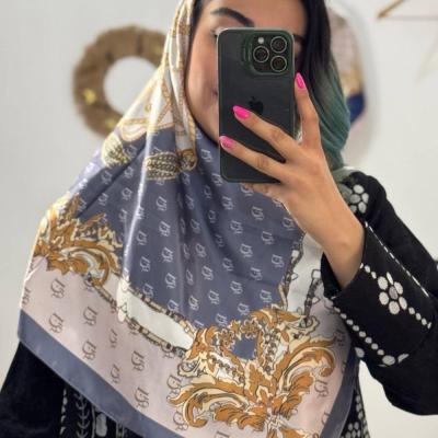 روسری ساتن عیدانه