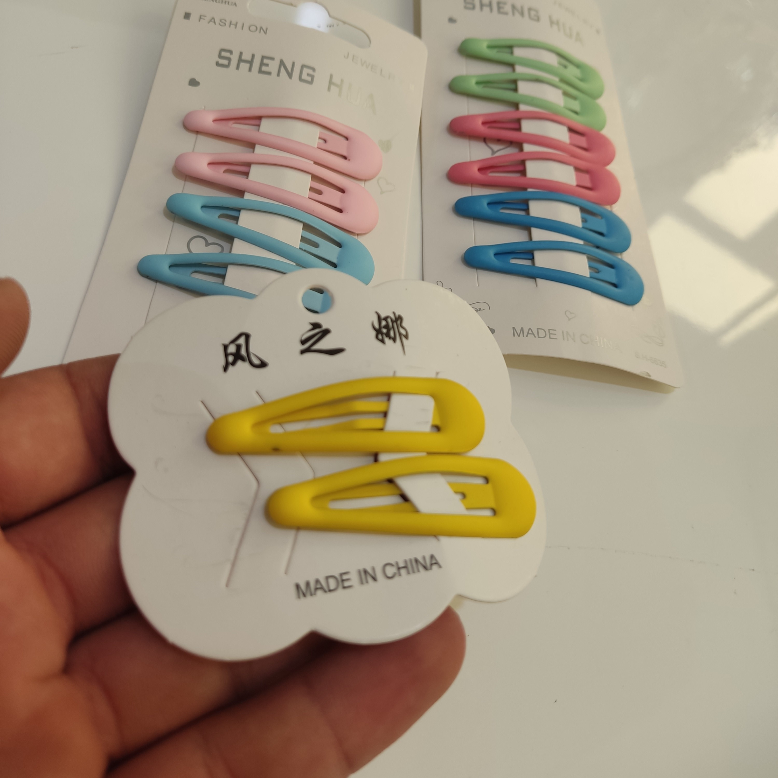 تق تق لاکی بیضی جنس خوب سایز متوسط دوعددی 