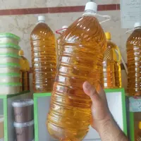 روغن آفتابگردان ریما سه لیتری تهیه شده به روش پرس سرد مناسب برای پخت و پز و سرخ کردن و سالاد 