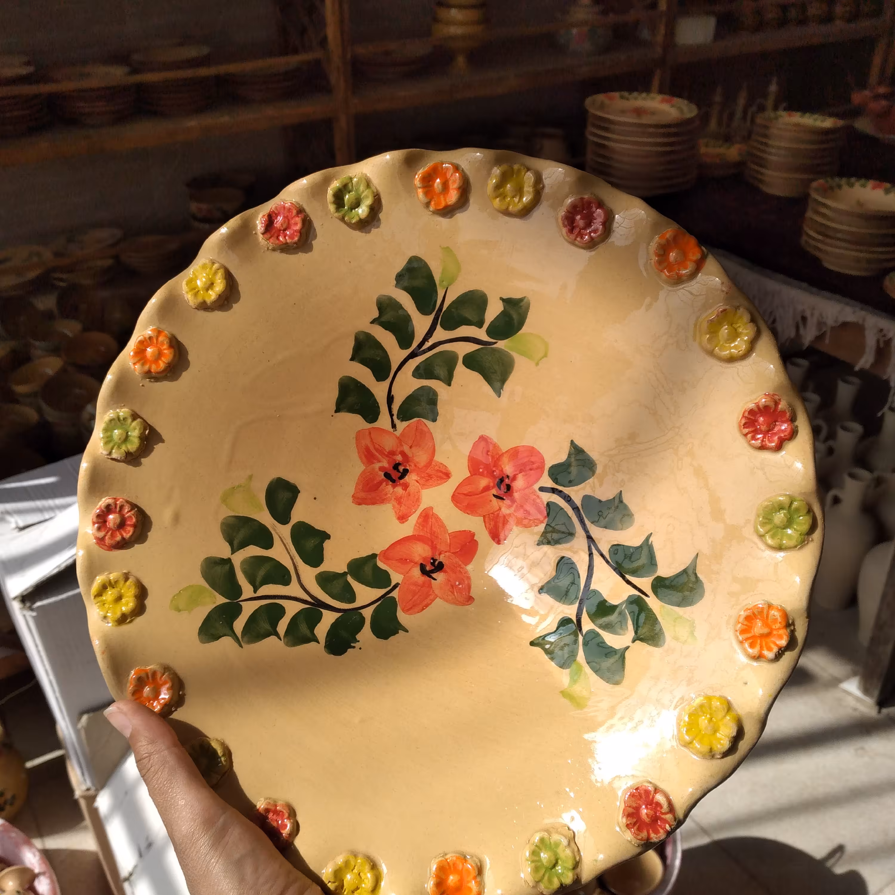 بشقاب گل برجسته