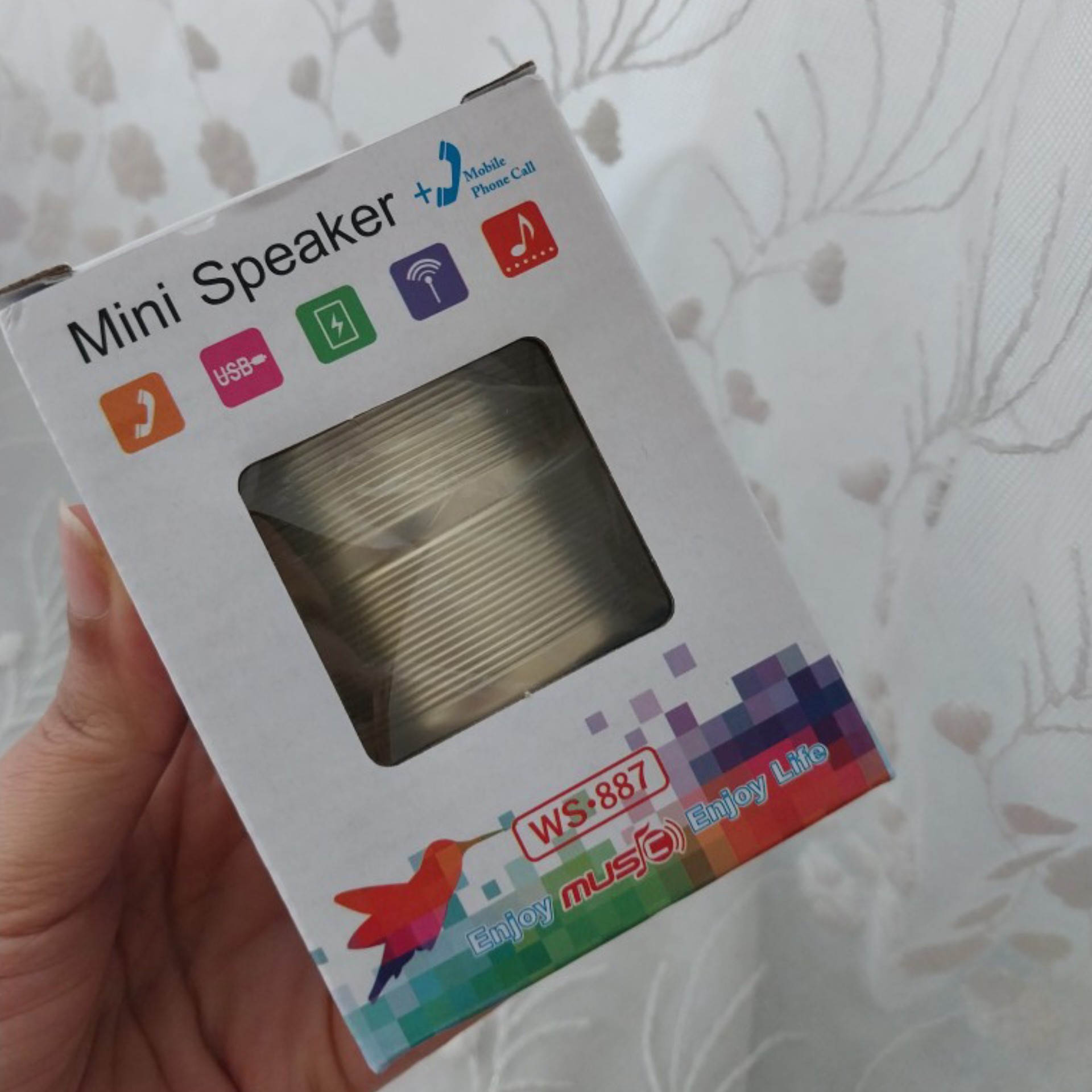 مینی اسپیکر با مزه و تو کیفی با کیفیت 