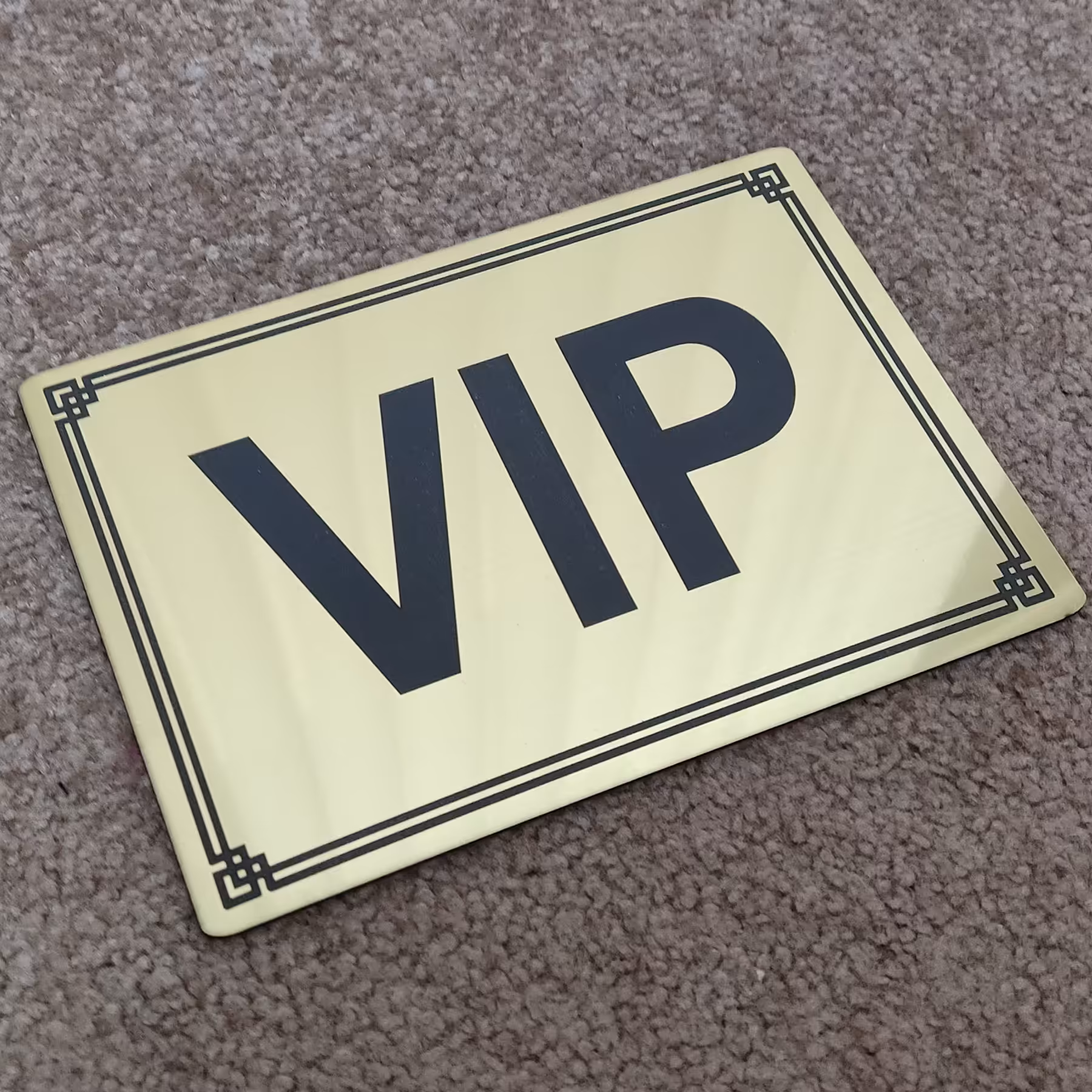 تابلو وی آی پی(VIP) سایز بزرگ جنس مولتی استایل ضدآب