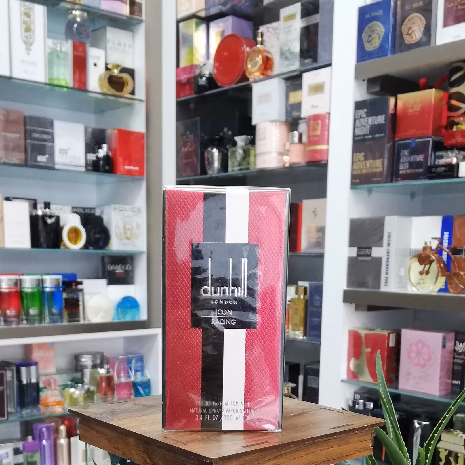 عطر دانهیل آیکون ریسینگ قرمز ادو پرفیوم
dunhill ICON RACING RED EDP