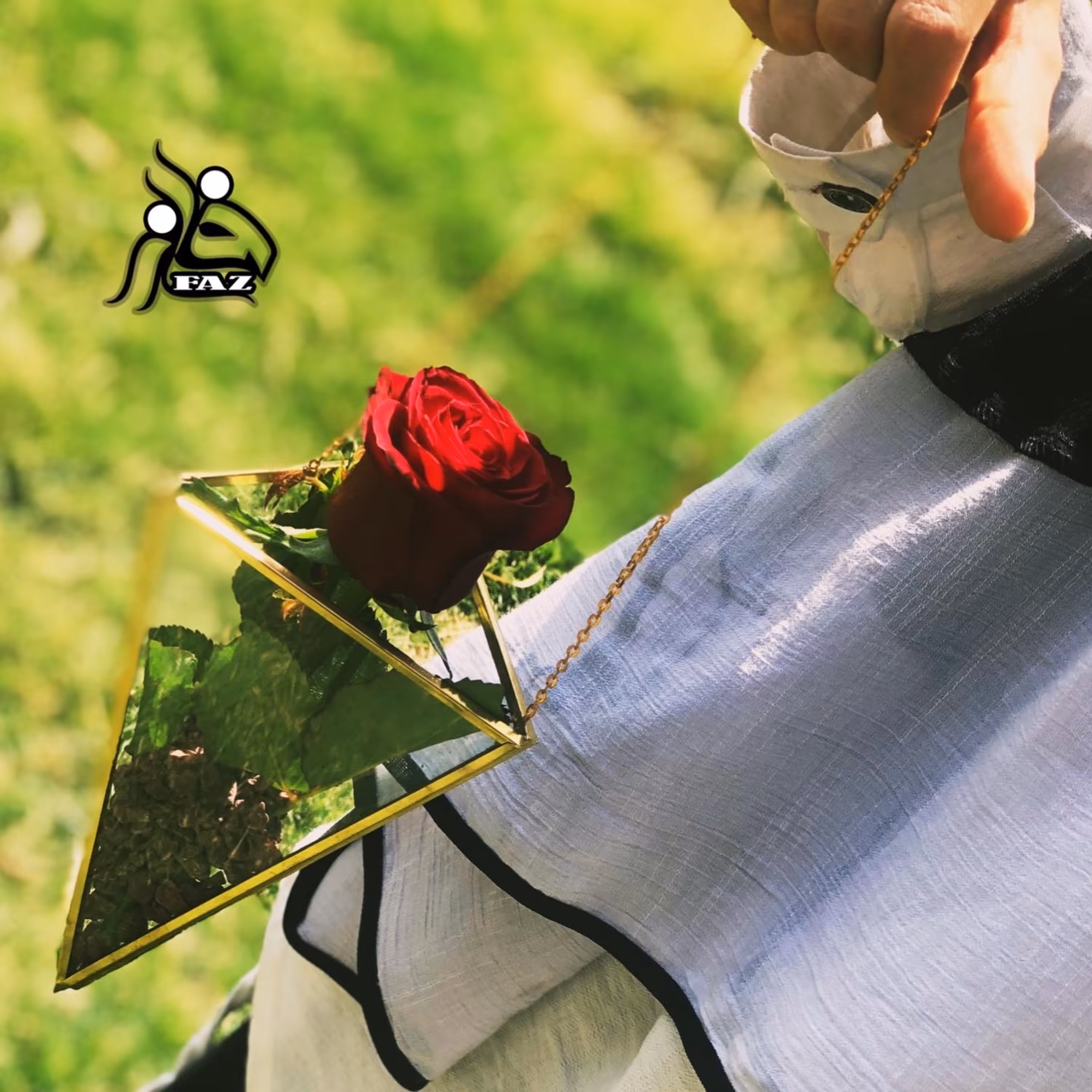 باکس هدیه هرمی بدون گل