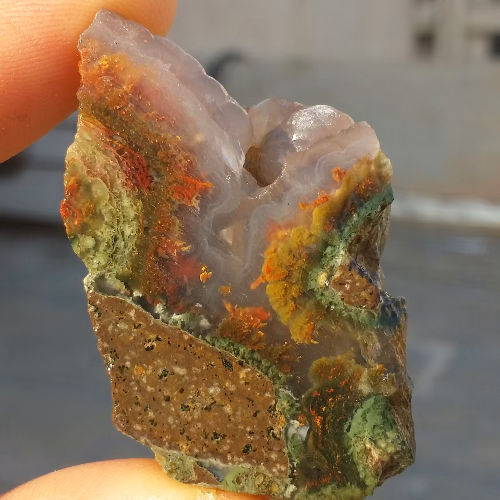 اسلایس سنگ راف حبه شده عقیق منظره 7رنگ بسیار دیدنی شاهکار خلقت کاملا طبیعی محشر
 کد 8000