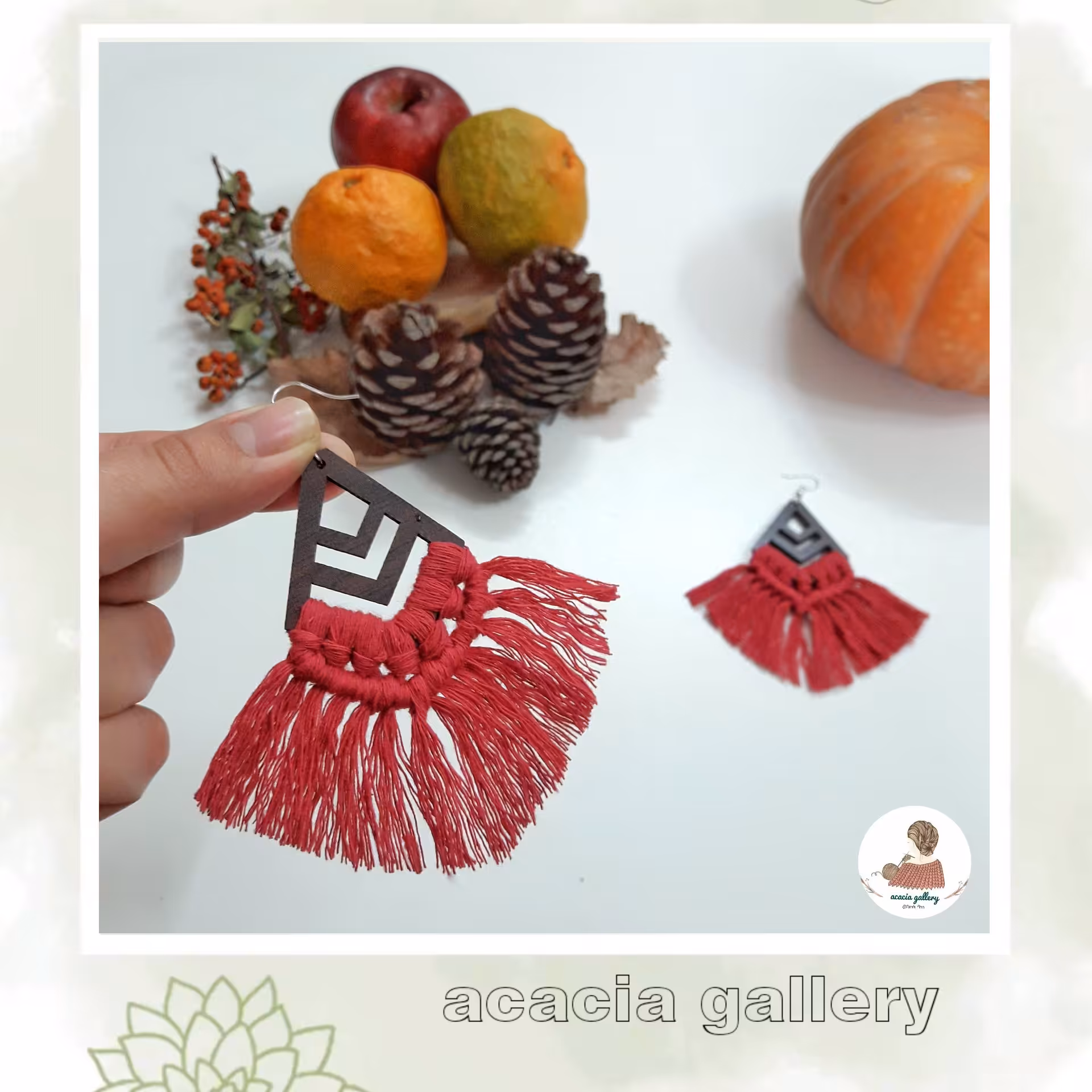 گوشواره مکرومه بافی با فریم چوبی