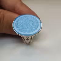 نگین عقیق آبی خوش رنگ 